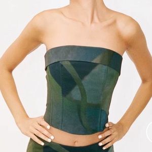 With Jean Carla Corset | Laelia

Brand new! Never worn.